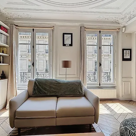Charming Near Pigalle & Montmartre Parigi